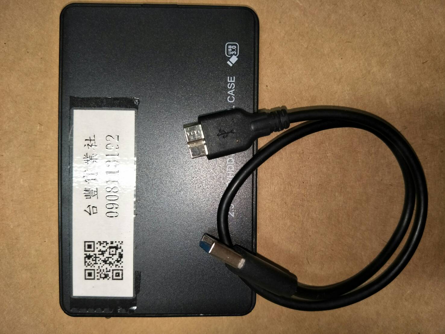 代售二手_SSD 500GB 2.5吋 外接式固態硬碟/USB3.0隨身碟硬碟(圖)
